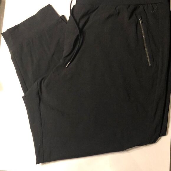 Athleta black Trekkie North Jogger size 24 NWOT. - Picture 2 of 9